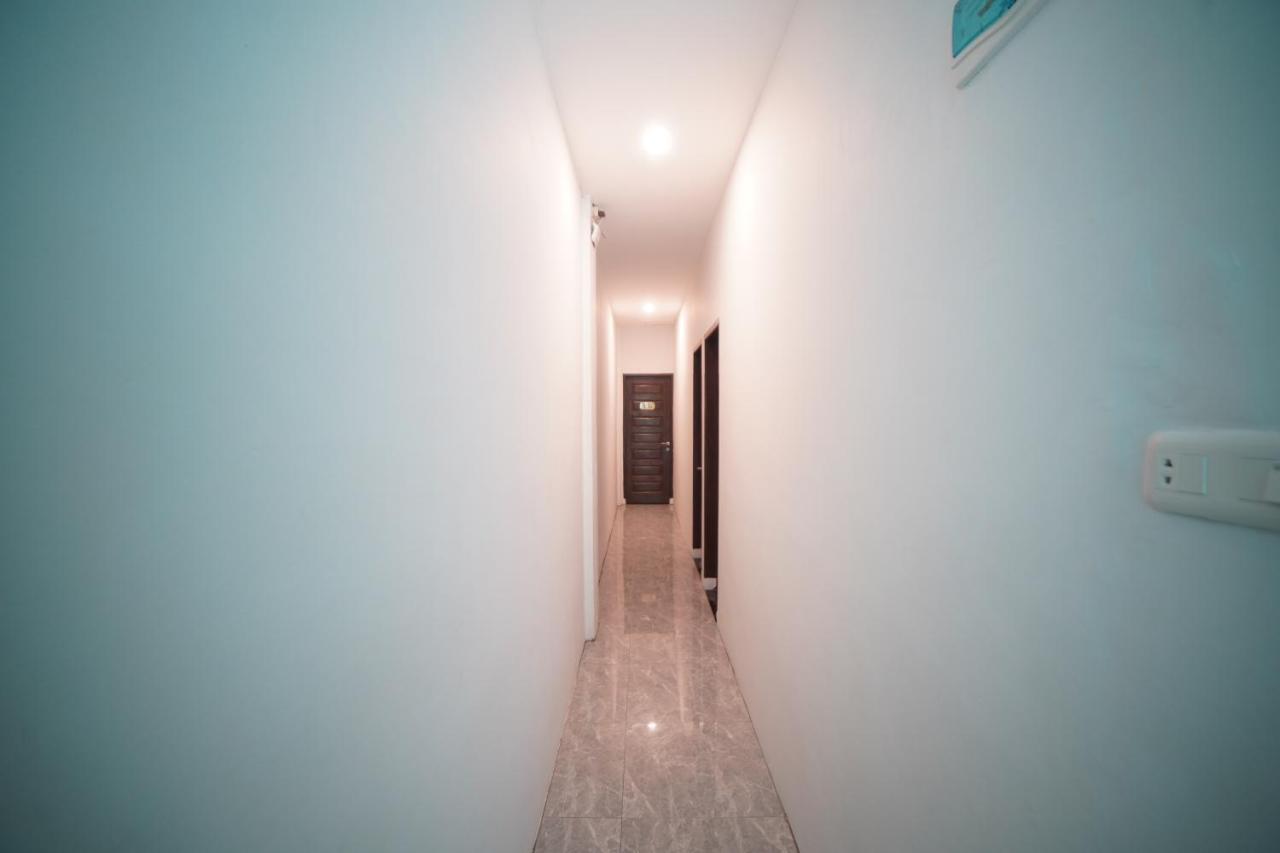 Oyo 90830 Multatuli Guest House Medan Bagian luar foto